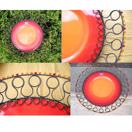 Odrátovaný talíř červenooranžový - menší